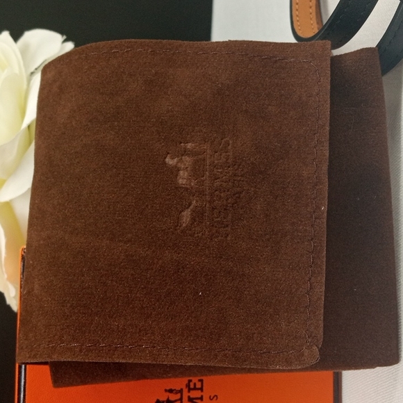 Authentic Hermes Triple Hapi REVERSIBLE 2 IN 1 Vintage Leather Bracelet - Picture 8 of 8